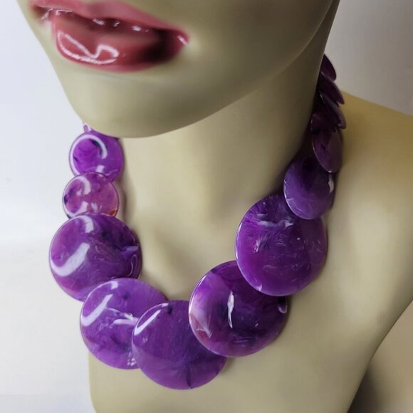 Vintage Purple Statement Choker Necklace Lucite Purple Bead Necklace - Picture 3 of 8